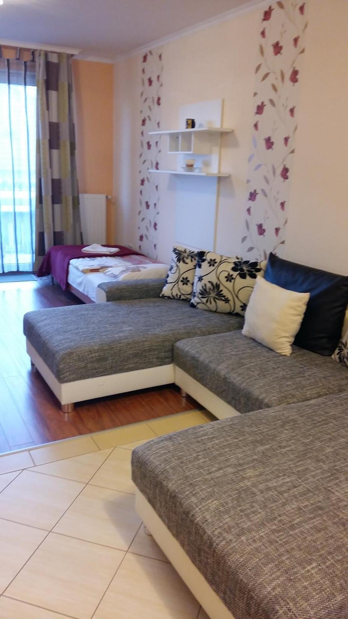 Isabell Apartments เยอร์ ภายนอก รูปภาพ